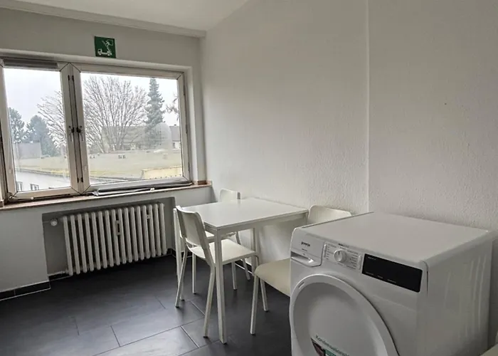 One Monteur * Mülheim an der Ruhr